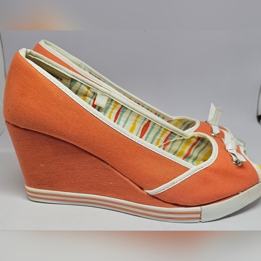 Joe Boxer Women's Orange Canvas Wedges Size 9 - Picture 6 of 11